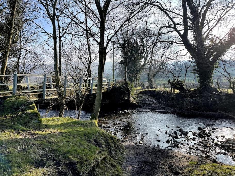Appartamento The Granary, Old Corn Mill, Yorkshire Dales West Burton Esterno foto